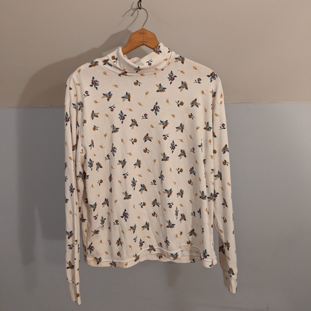 long sleeve turtle neck